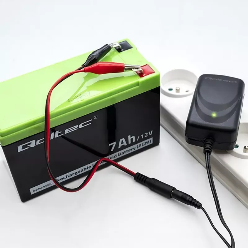 Batterieladegerät QOLTEC Ladegerät für AGM GEL STD 12V 1,5A