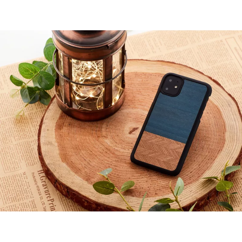 Smartphone-Hülle man and wood für iPhone 11 – Schutzcover in Denim-Schwarz
