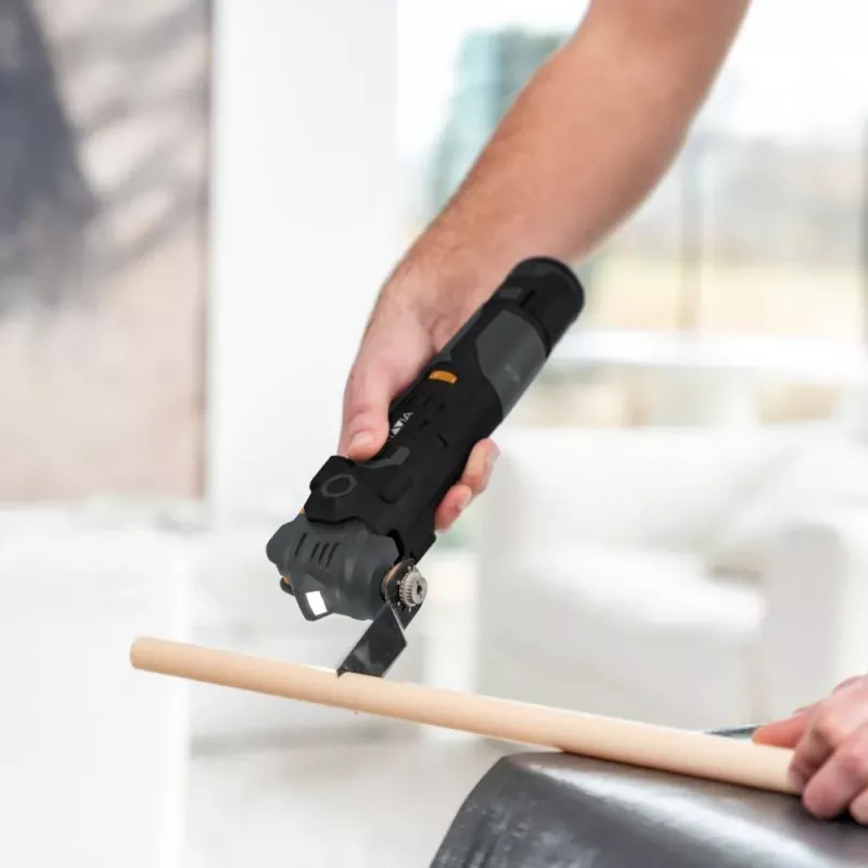 Batavia B.V. | 12V Akku Anti-Vibrations-Multitool - Fixxpack 2.0 Set (inkl. 2,0-Ah-Akku und USB-C-Ladekabel)