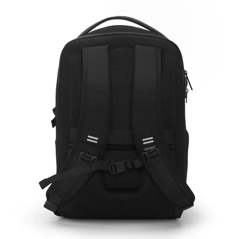 Rucksack XDDESIGN Bizz Schwarz — wasserabweisend, leicht, Modell P705.931