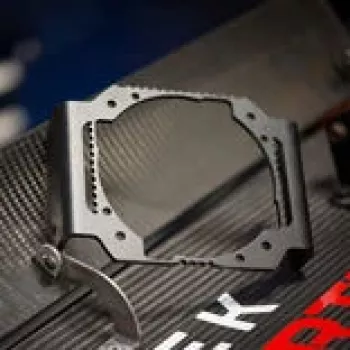 Asetek SimSports Front Mount für Podium Brackets - schwarz, 70 mm Lochkreis