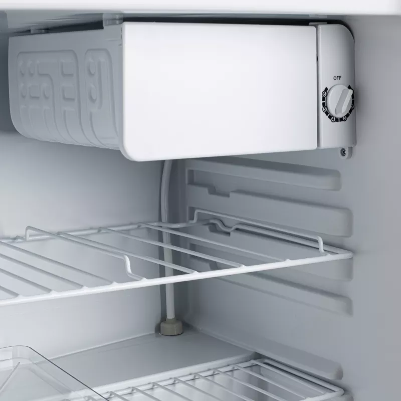 Adler Kühlschrank | AD 8097 | Energieeffizienzklasse E | freistehend | Kühlraum | Höhe 63,2 cm | Kühlfach-Nettoinhalt 58 l | 39 dB | Schwarz