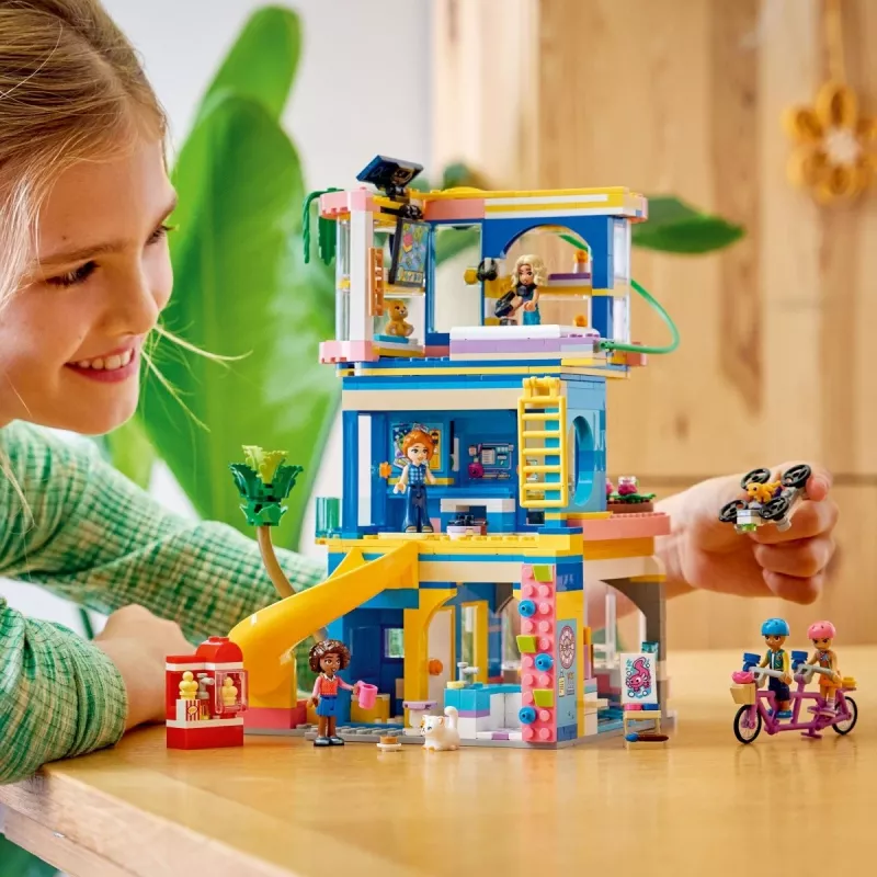 LEGO Friends 42689 Heartlake City Freundesclubhaus