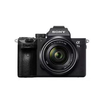 Sony α 7 III + 28–70 mm MILC 24,2 MP CMOS 6000 x 4000 Pixel Schwarz