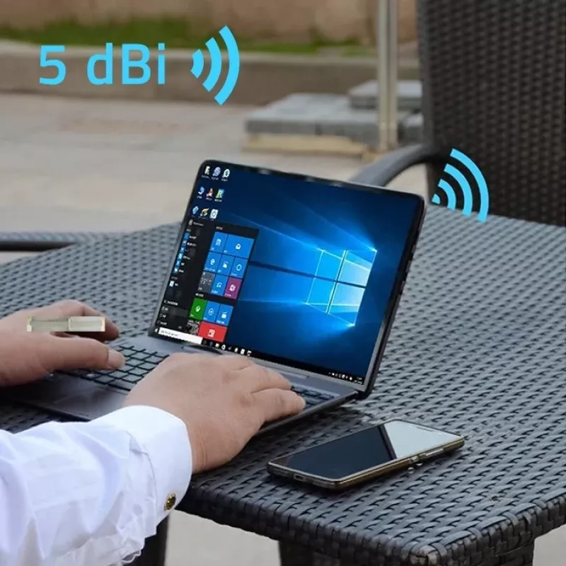 Outdoor omnidirectional 4G LTE antenna QOLTEC 57044, 5 dBi, 600–2700 MHz, 50 W, 50 Ω, weißes Kupfergehäuse