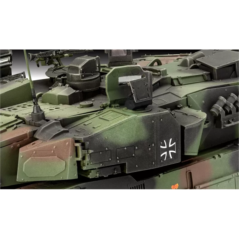 Kunststoffmodell REVELL Leopard 2A7A1 Militärpanzer-Bausatz (Maßstab nicht angegeben)