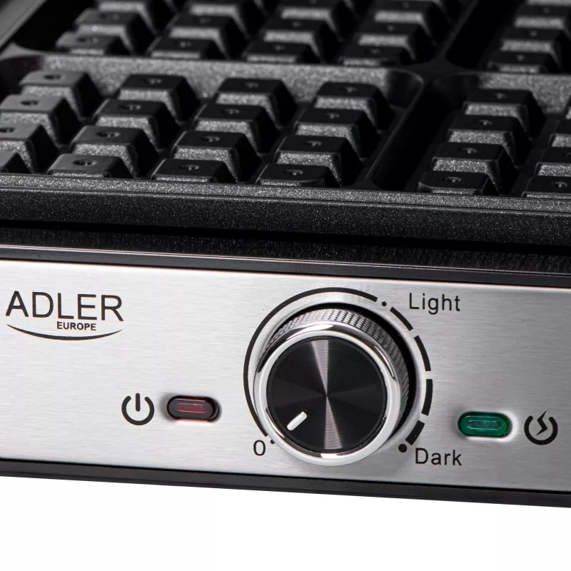 Waffeleisen Adler AD 3083 – 4 quadratische Waffeln 10×10 cm, 1200 W, einstellbare Temperatur, Antihaftbeschichtung, kühle Griffe