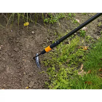Hoe Push Fiskars 1000677 — Gartenhacke für die Bodenbearbeitung mit ergonomischem Griff
