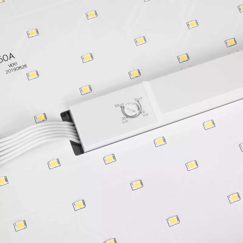 LED-Tischleuchte MACLEAN MCE292W mit Bewegungssensor, 950 lm, weiß