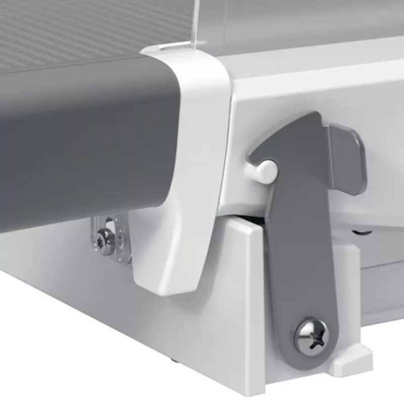 Leitz Präzisions-Büropapierschneider A4+, 15 Blatt, Manuelle Klemmung, Edelstahl, A4 Maxi, 80 g/m², Glas