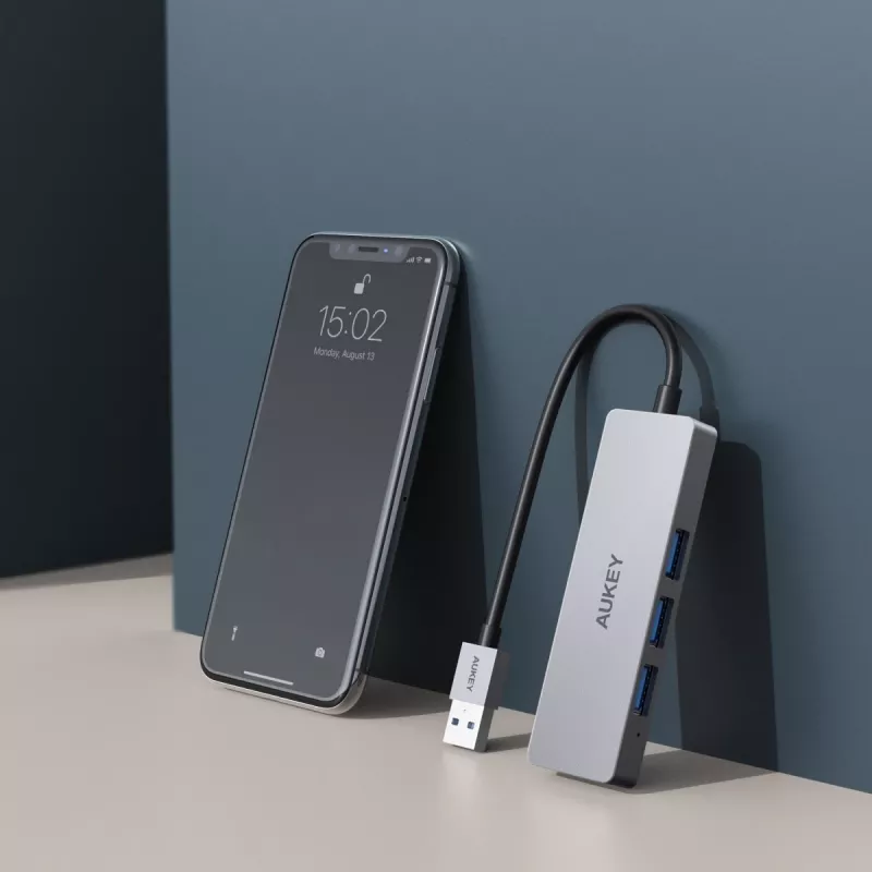 USB-Hub Aukey CB-H36 — 4-Port USB 3.2 Gen 1 Typ-A, Host USB 2.0, 5000 Mbit/s, Aluminium Silber