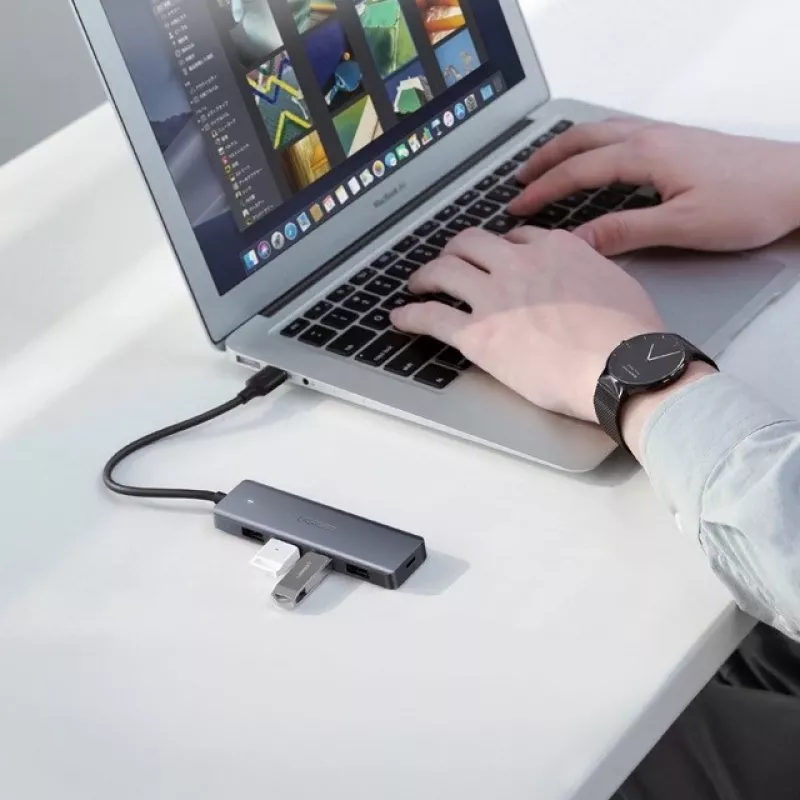 Ugreen Hub 4-in-1 USB-C-Adapter auf 4× USB 3.0 + USB-C Grau