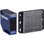 Fotoelektrischer Sensor APC XUK1ARCNL2H61 — blaues Kunststoffgehäuse, 0–7 m Reichweite, 24–240 V AC Eingang, 250 V Ausgang, 50×50×18 mm