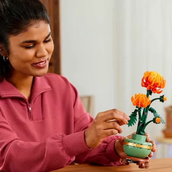 LEGO Icons Chrysanthemen-Blumen-Bauset Kreatives Modellbauset für Erwachsene zum Bauen einer künstlichen Pflanze Geschenk für Frauen Männer Sie oder Ihn Zuhause Büro Dekoration