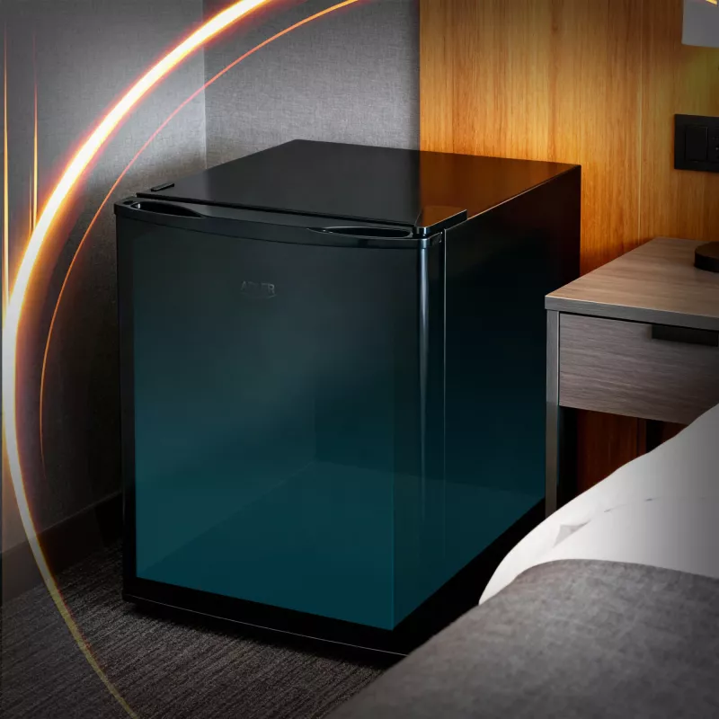 Adler Kühlschrank | AD 8096 | Energieeffizienzklasse E | Freistehend | Larder | Höhe 49,5 cm | Kühlschrank-Nutzinhalt 45 L | 39 dB | Schwarz