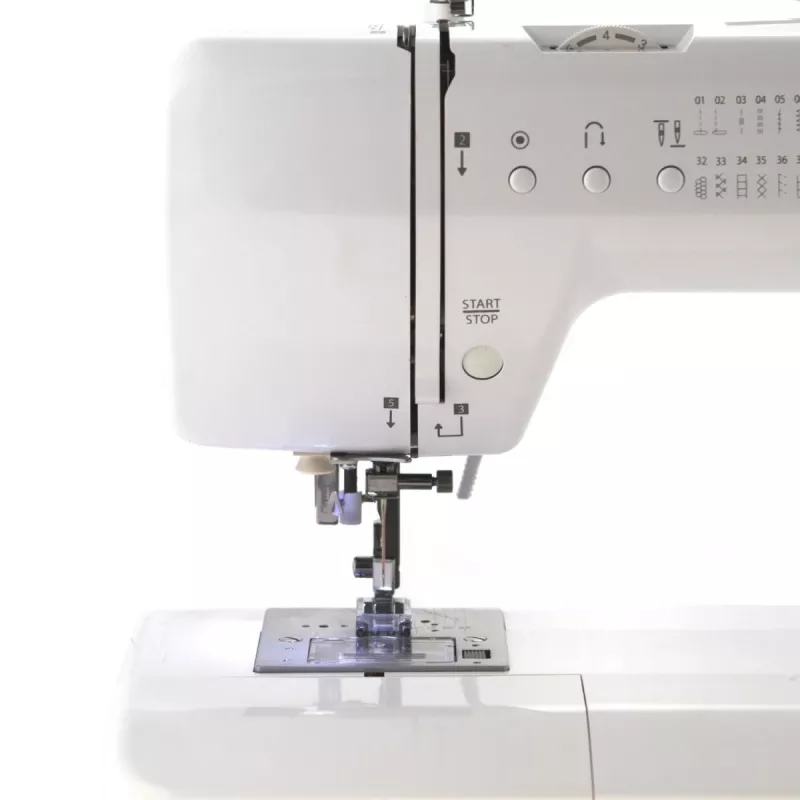 Mechanische Haushaltsnähmaschine lucznik Malwina 2070 — 63 Stichmuster, 7 mm Stichbreite, 99 Programme, automatisches Knopfloch, Freiarm