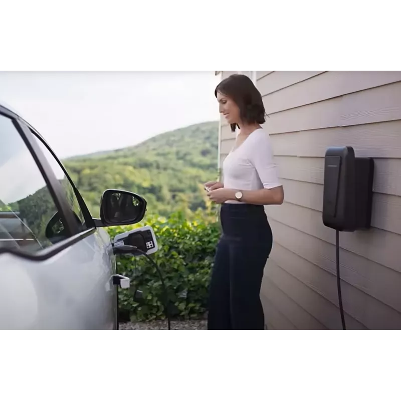 Wandmontierte EV-Ladestation Hager witty one 11 kW 3-phasig mit RFID, Bluetooth und 4,5 m Typ-2-Kabel