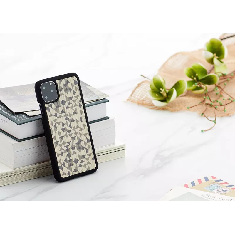 Handyhülle man and wood für iPhone 11 Pro Max – schwarz Mono-Dreieck-Design