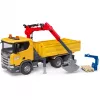 Spielzeug-Baulastwagen BRUDER Scania Super 560R mit Kran und 2 Paletten