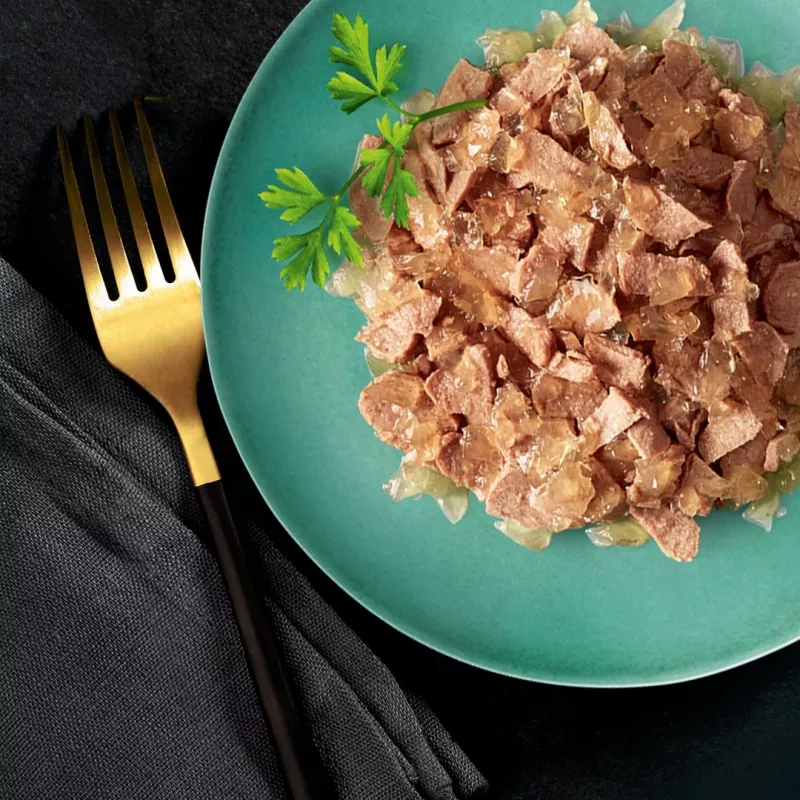 Nassfutter für Katzen Sheba Huhn Ente Truthahn 85 g Beutel (80 × 85 g) für ausgewachsene Katzen, Feuchtigkeit 86%