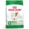 Trockenfutter für Hunde Royal Canin Mini Adult 8+ Senior Geflügel & Reis Gemüse, 8 kg, für kleine Rassen (5–10 kg)