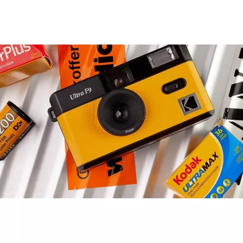 Kompakte Filmkamera Kodak F9 135 mm ISO 200-400 Schwarz Gelb