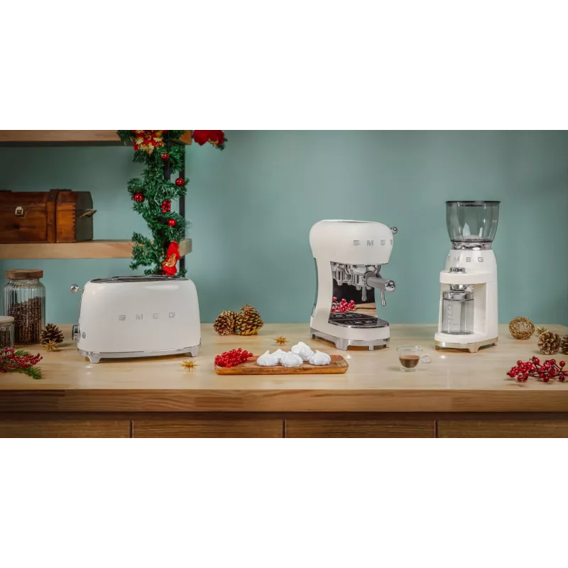 SMEG Kaffeemaschine creme