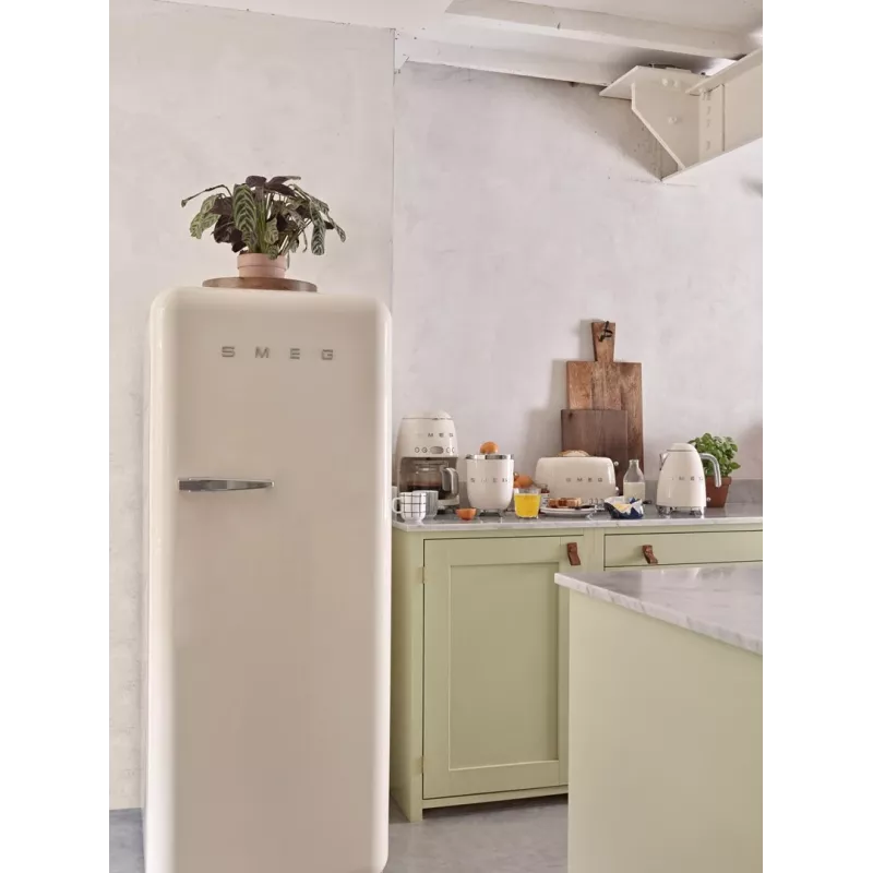 Wasserkocher Smeg 1.7L 2400W Cream