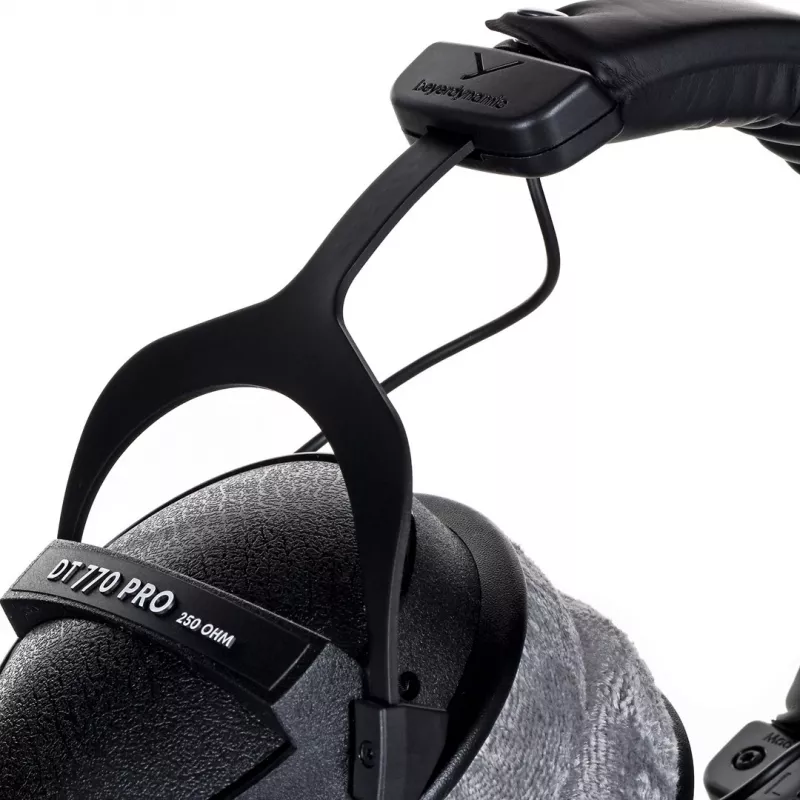 Beyerdynamic DT 770 PRO Kopfhörer Kabelgebundenes Kopfband Musik Schwarz