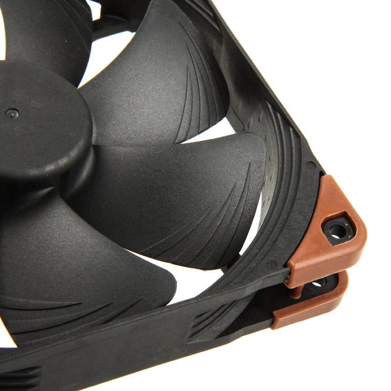 Noctua NF-A14 industrialPPC-2000 IP67 PWM 140mm Gehäuselüfter