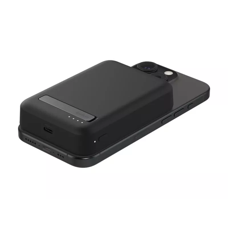 Belkin BoostCharge Pro Kabelloses Laden Schwarz