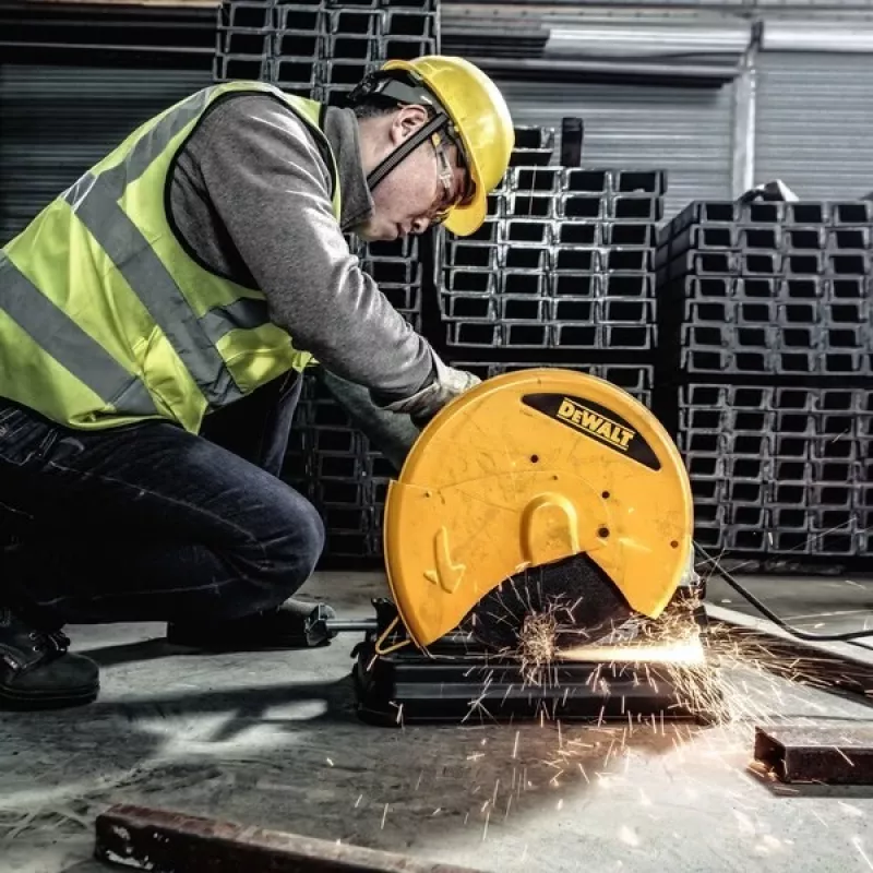 DeWALT D28730-QS Tischkappsäge 4000 U/min