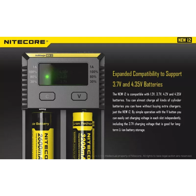 Batterieladegerät Nitecore NEW i2 — 2-Schacht-Ladegerät für LiFePO4, Li-Ion, NiMH; Eingang 100–240V; Ausgang 9–12V; unterstützt AAAA/C/D/AAA/AA; schwarz