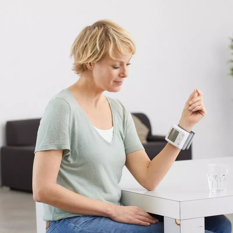 Medisana BW 320 Handgelenk-Blutdruckmessgerät - automatisch, 2 Benutzer, 120 Speicherplätze