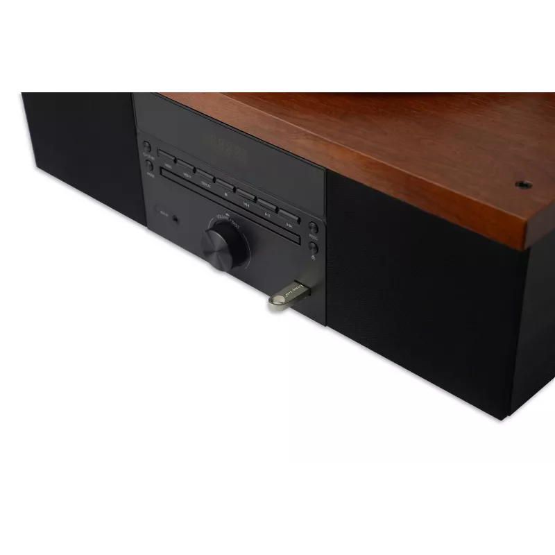 Plattenspieler AKAI ATT-14BT mit Bluetooth, Riemenantrieb, integriertem Phono-Vorverstärker, USB-Ausgang