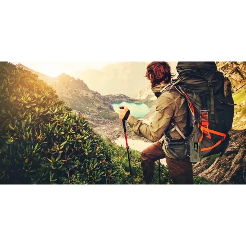 Tragbares UKW-Radio MANTA RDI401G mit Solarpanel, Dynamokurbel, 4000–4500 mAh Akku, 5 V USB-Ausgang, 3 W, Taschenlampe