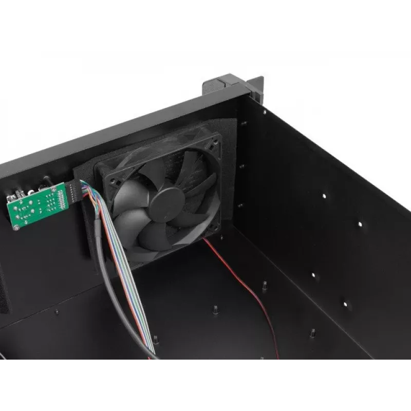 Rack-Gehäuse LANBERG SC01-3504-10B, 1x 3,5-Zoll + 1x 2,5-Zoll Einschub, 7 Erweiterungsslots, 2x 120-mm-Frontlüfter, USB2.0
