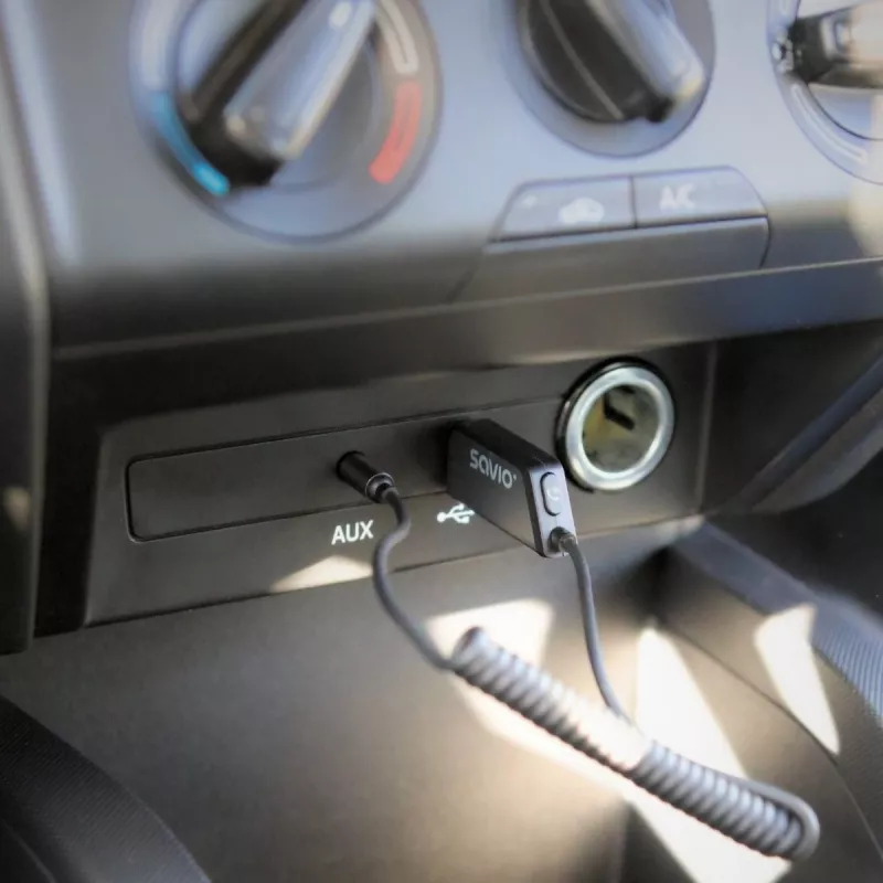 Savio TR-16 Transmitter AUX-Adapter mit Freisprechfunktion, Bluetooth 5.3, Google Assistant/Siri
