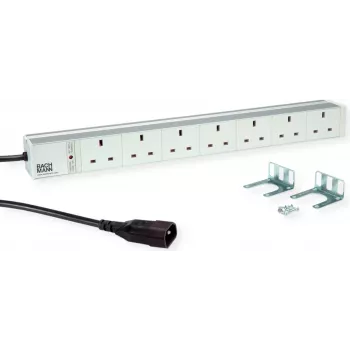 Stromverteilermodul Bachmann 19z ALU 7xUK BM0012501 — Aluminiumgehäuse, 7 UK-Steckdosen