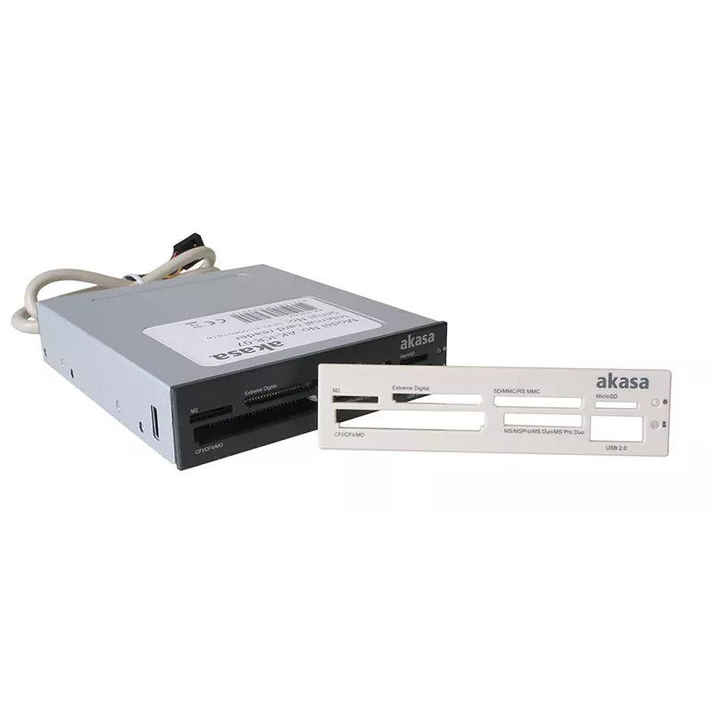 Akasa AK-ICR-07 Kartenleser USB 2.0 intern