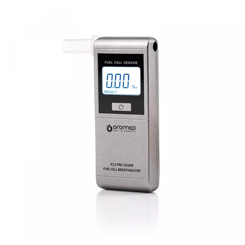 Alkoholtester ORO‑MED X12 PRO SILVER — kontaktloser Atemalkoholtester, Bereich 0–4 g/L, LCD, AAA-Batterien