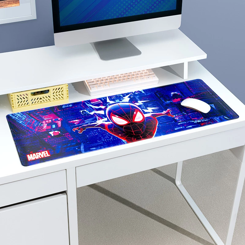 Schreibtischmatte Paladone Spiderman Miles Morales – große Gaming-/Arbeitsfläche, rutschfeste Unterseite