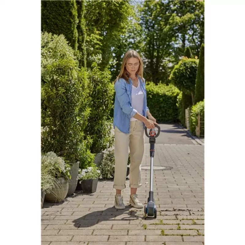 Elektrische Unkrautbürste GARDENA 14821-20 Stahlgehäuse leicht