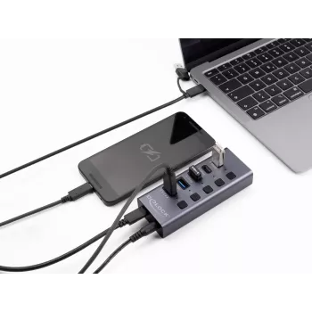 USB Hub Delock 64248 5 Gbit/s 2 x Typ-A 2 x Typ-C 1 Schnellladeanschluss
