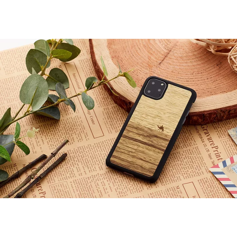 Smartphone-Hülle man and wood für iPhone 11 Pro — terra Schwarz