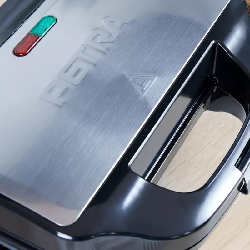 Petra PT2249TFVDE Deep Fill Waffle Maker