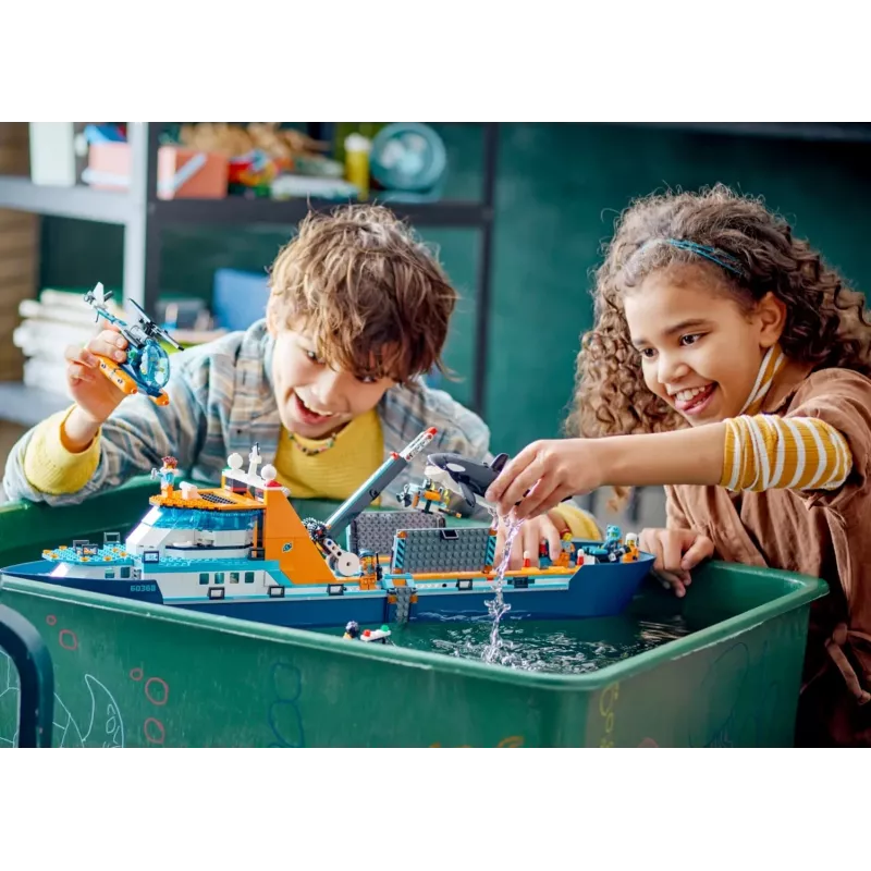 Konstruktionsspielzeug LEGO City Arktis-Expeditionsschiff 60368 — 815 Teile, 7+ Jahre, enthält 4 Minifiguren