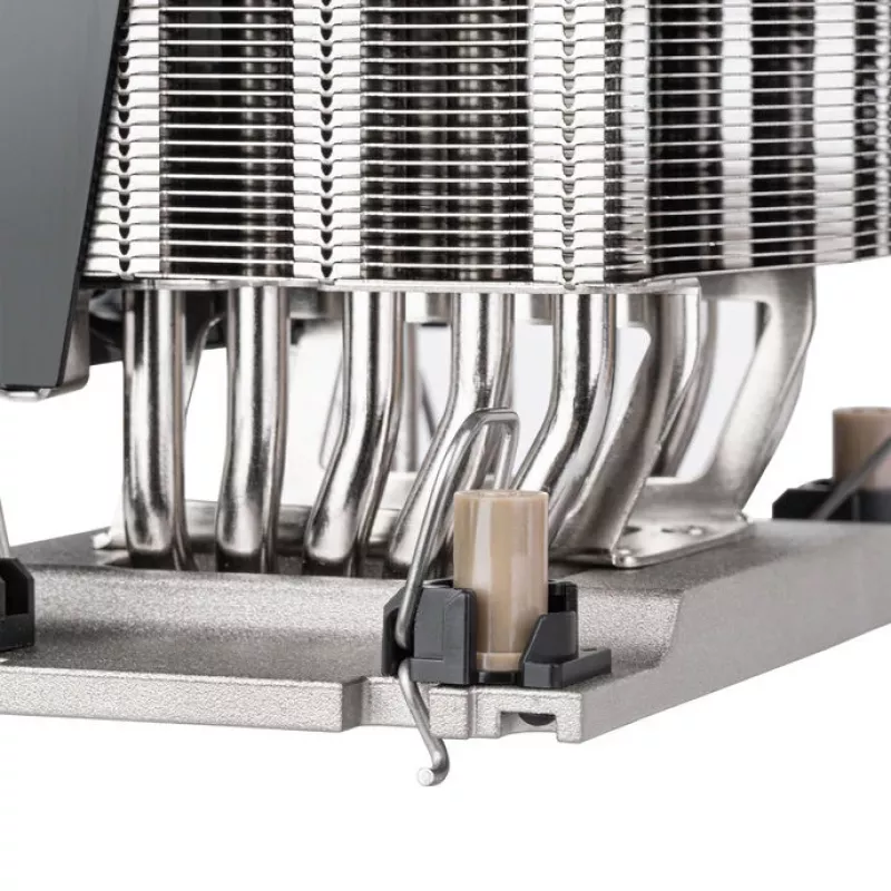 Silverstone SST-XE04-4677VB CPU-Kühler, Intel-Sockel 4677 - Silber