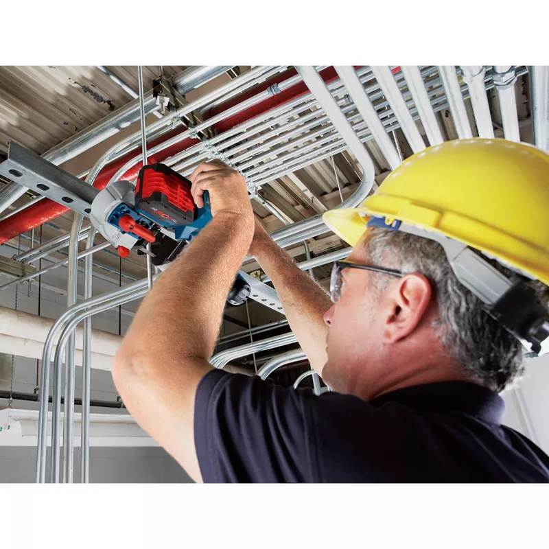Bosch GCB 18V-63 CLC tragbare Bandsäge 162 m/min Akku