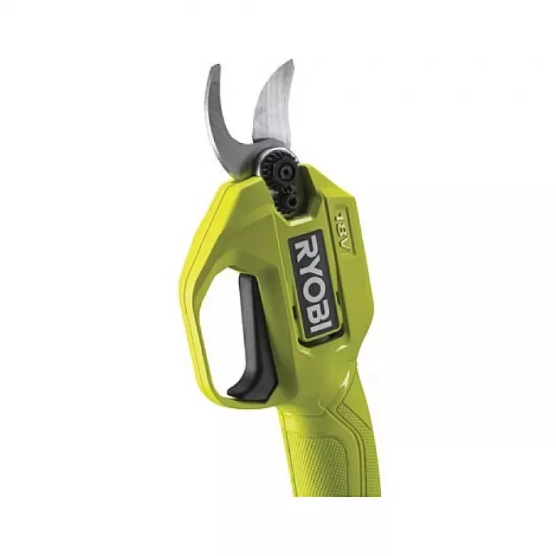 Ryobi Astschere